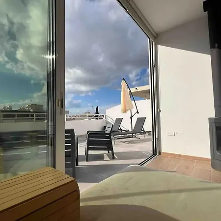Neptune Apartment *